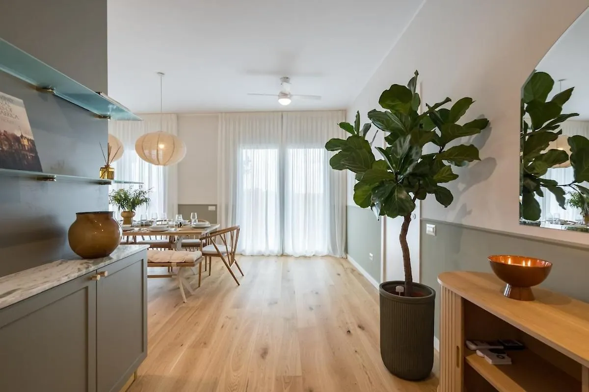 Stunning Park View I 40Sqm Terrace L 3Bdr L 140Sqm Apartment Bucharest 0*,