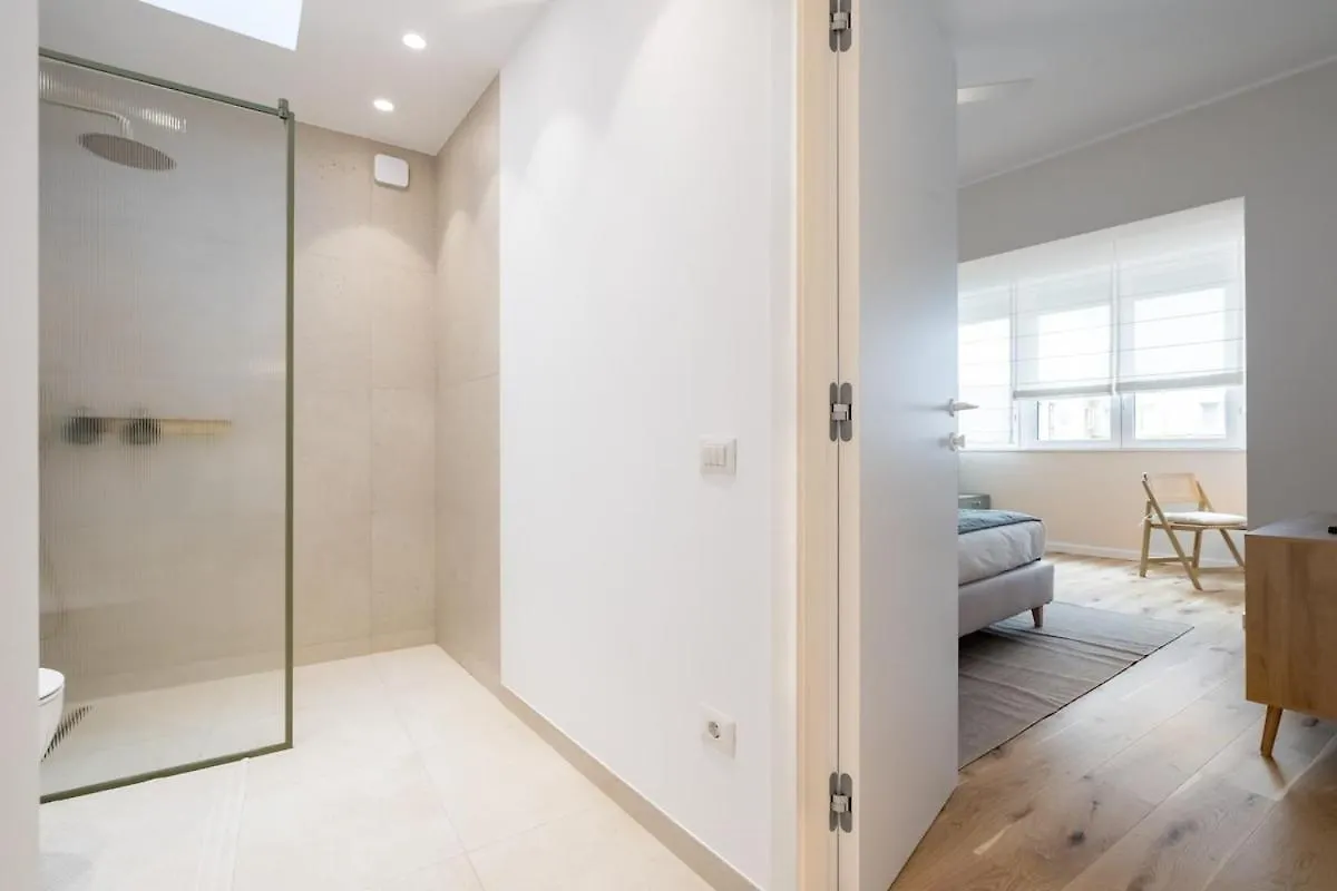 Stunning Park View I 40Sqm Terrace L 3Bdr L 140Sqm Apartment Bucharest 0*,  Romania