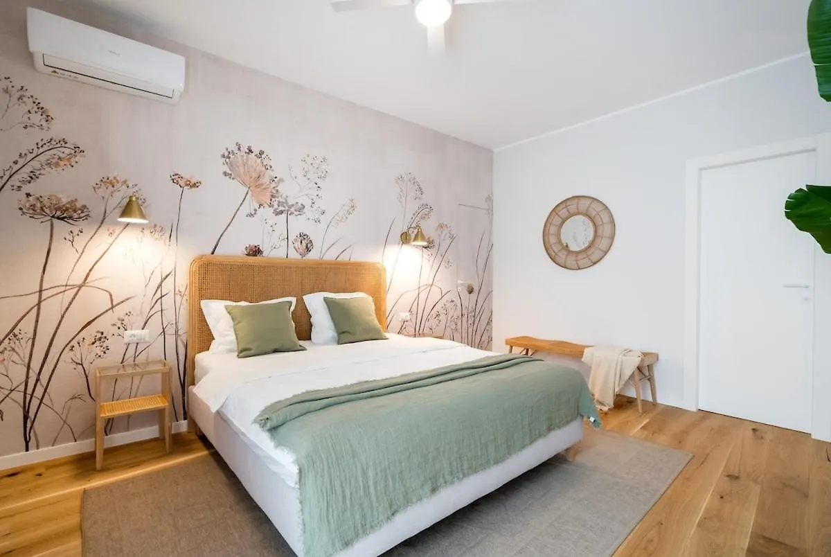 Stunning Park View I 40Sqm Terrace L 3Bdr L 140Sqm Apartment Bucharest